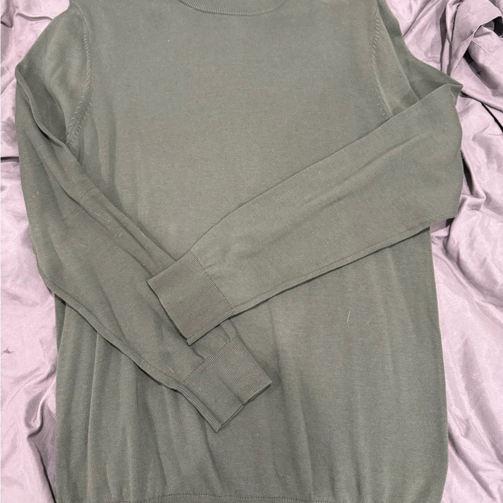 H&M Men's Olive Crewneck Sweater